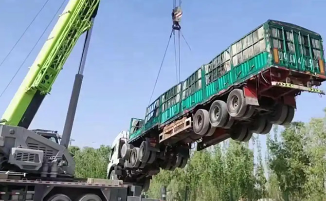 桦甸道路脱困救援案例